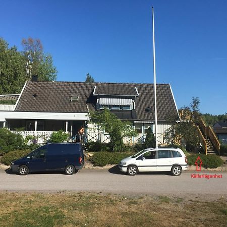 Kaellarlaegenhet Centrumvaegen Gusum Bagian luar foto